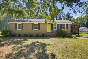 8009 Tam O'Shanter Dr, Greensboro, NC 27409 - Photo 1