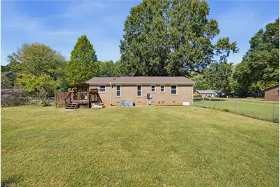 8009 Tam Oshanter Drive, Greensboro, NC 27409 - Photo 26