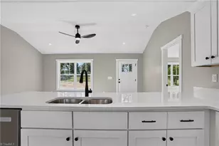 327 Lake Park Rd, Asheboro, NC 27205 - Photo 12