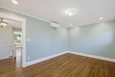 407 W Bessemer Avenue, Greensboro, NC 27401 - Photo 24