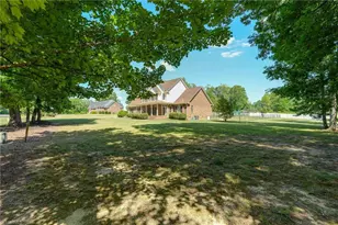 1153 Town Creek Rd, Eden, NC 27288 - Photo 4