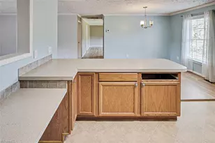3242 Creekridge Country Rd, Randleman, NC 27317 - Photo 18