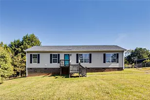 3242 Creekridge Country Rd, Randleman, NC 27317 - Photo 46