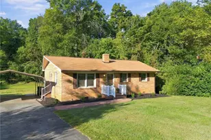 2723 Trail One, Burlington, NC 27215 - Photo 2