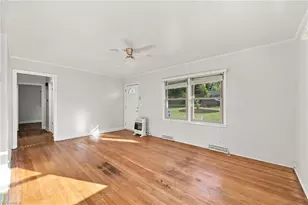 2723 Trail One, Burlington, NC 27215 - Photo 8