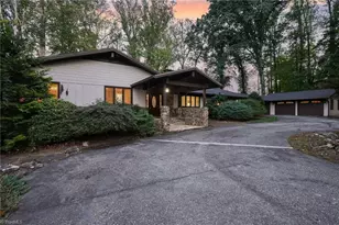 3301 Forsyth Dr, Greensboro, NC 27407 - Photo 2