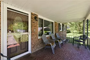 1612 Brannock Dr, Greensboro, NC 27406 - Photo 4