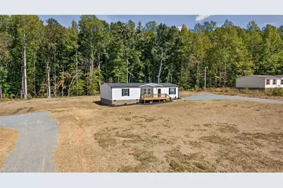 166 Christophers Court, Lexington, NC 27295 - Photo 4