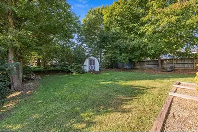 2331 Fortune Lane, Greensboro, NC 27408 - Photo 22
