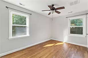 2331 Fortune Ln, Greensboro, NC 27408 - Photo 10
