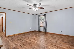 439 James Ct, High Point, NC 27265 - Photo 4
