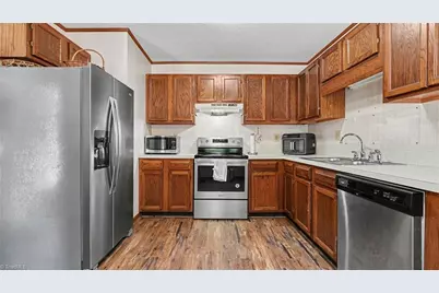 439 James Court, High Point, NC 27265 - Photo 8