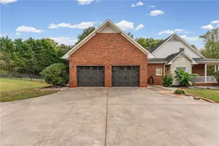 1013 Brookhaven Ln, Yadkinville, NC 27055 - Photo 42