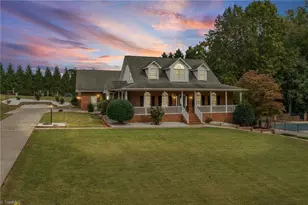 1013 Brookhaven Ln, Yadkinville, NC 27055 - Photo 1