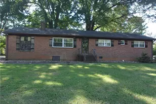 3439 Hillside Dr, High Point, NC 27265 - Photo 2