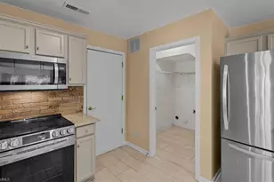 754 Peachtree Meadows Cir, Kernersville, NC 27284 - Photo 14