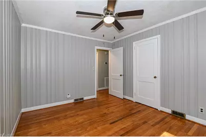 3809 Parkwood Drive, Greensboro, NC 27403 - Photo 14