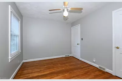 3809 Parkwood Drive, Greensboro, NC 27403 - Photo 18