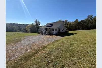 168 Hiatt Road, Mount Airy, NC 27030 - Photo 4