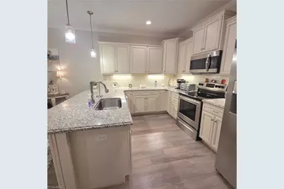 101 Parkview Drive, Yadkinville, NC 27055 - Photo 8
