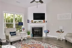 101 Parkview Dr, Yadkinville, NC 27055 - Photo 10