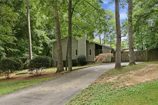 4009 Loch Lorien Rd, Kernersville, NC 27284 - Photo 2