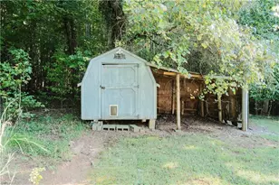 104 Darians Way, Siler City, NC 27344 - Photo 4