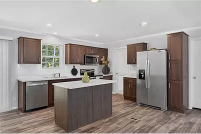 180 Christophers Court, Lexington, NC 27295 - Photo 10
