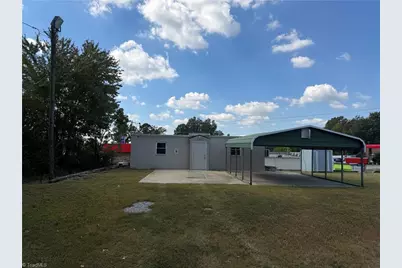 1002 Hasty School Road, Thomasville, NC 27360 - Photo 2