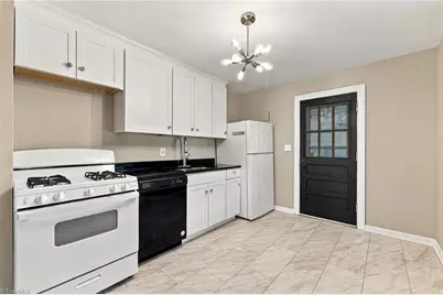 911 Portland Street, Greensboro, NC 27401 - Photo 12