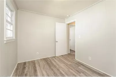 1006 E Devonshire Street, Winston-Salem, NC 27107 - Photo 12