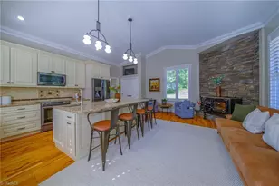 1703 River Knoll Ct, Greensboro, NC 27409 - Photo 22