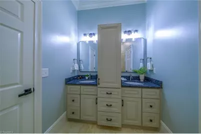 1703 River Knoll Court, Greensboro, NC 27409 - Photo 32