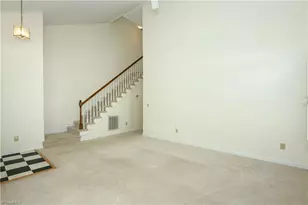 5 Irving Park Ln, Greensboro, NC 27455 - Photo 8