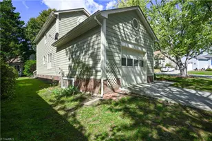 5 Irving Park Ln, Greensboro, NC 27455 - Photo 4