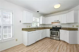 5 Irving Park Ln, Greensboro, NC 27455 - Photo 10
