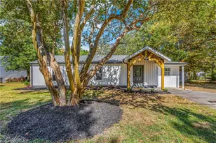 3726 Konnoak Dr, Winston-Salem, NC 27127 - Photo 2