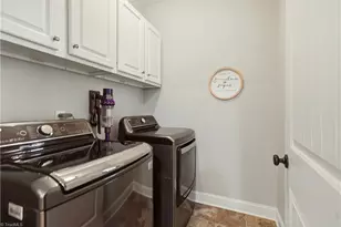 347 Kiawah Island Dr, Winston-Salem, NC 27107 - Photo 28