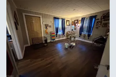 1011 Manly Street, Winston-Salem, NC 27105 - Photo 6
