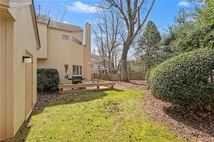 2902 Crossfield Dr, Greensboro, NC 27408 - Photo 44