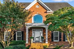 101 Thora Dr, Jamestown, NC 27282 - Photo 2