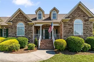 5363 Graycliff Ln, Clemmons, NC 27012 - Photo 2