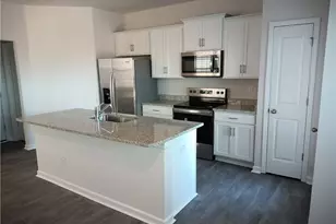 1355 Amberview Ln, Kernersville, NC 27284 - Photo 2