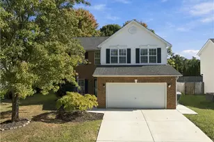 15 Pilot Ridge Ct, Greensboro, NC 27407 - Photo 1