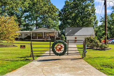 5312 Arborlinda Drive, Greensboro, NC 27405 - Photo 2