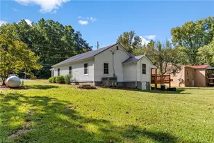 2084 Thurmond Rd, Thurmond, NC 28683 - Photo 24