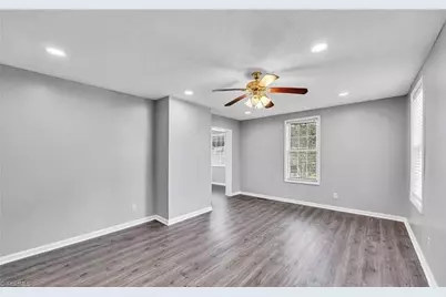 728 Osborne Street, Eden, NC 27288 - Photo 2
