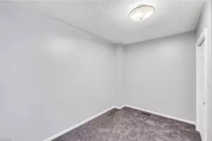 728 Osborne St, Eden, NC 27288 - Photo 8