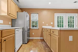 3737 Winborne Ln, Greensboro, NC 27410 - Photo 12