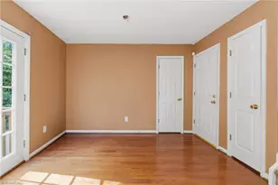 3737 Winborne Ln, Greensboro, NC 27410 - Photo 14
